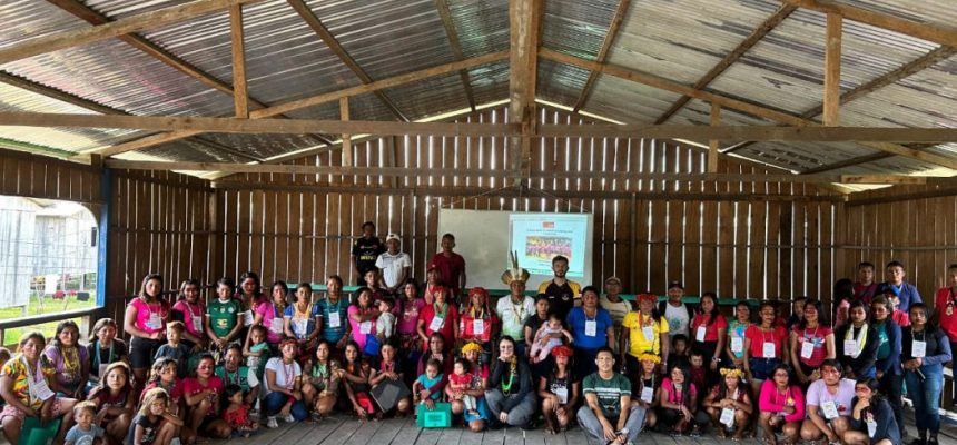 Com o tema “Mulheres indígenas, protagonistas e defensoras de suas vidas e cultura”, foi realizado entre os dias 26 e 27 de março, o II Encontro de Mulheres Indígenas Deni. O evento ocorreu na aldeia Morada Nova, Terra Indígena Deni, rio Xeruã, em Itamarati (AM).